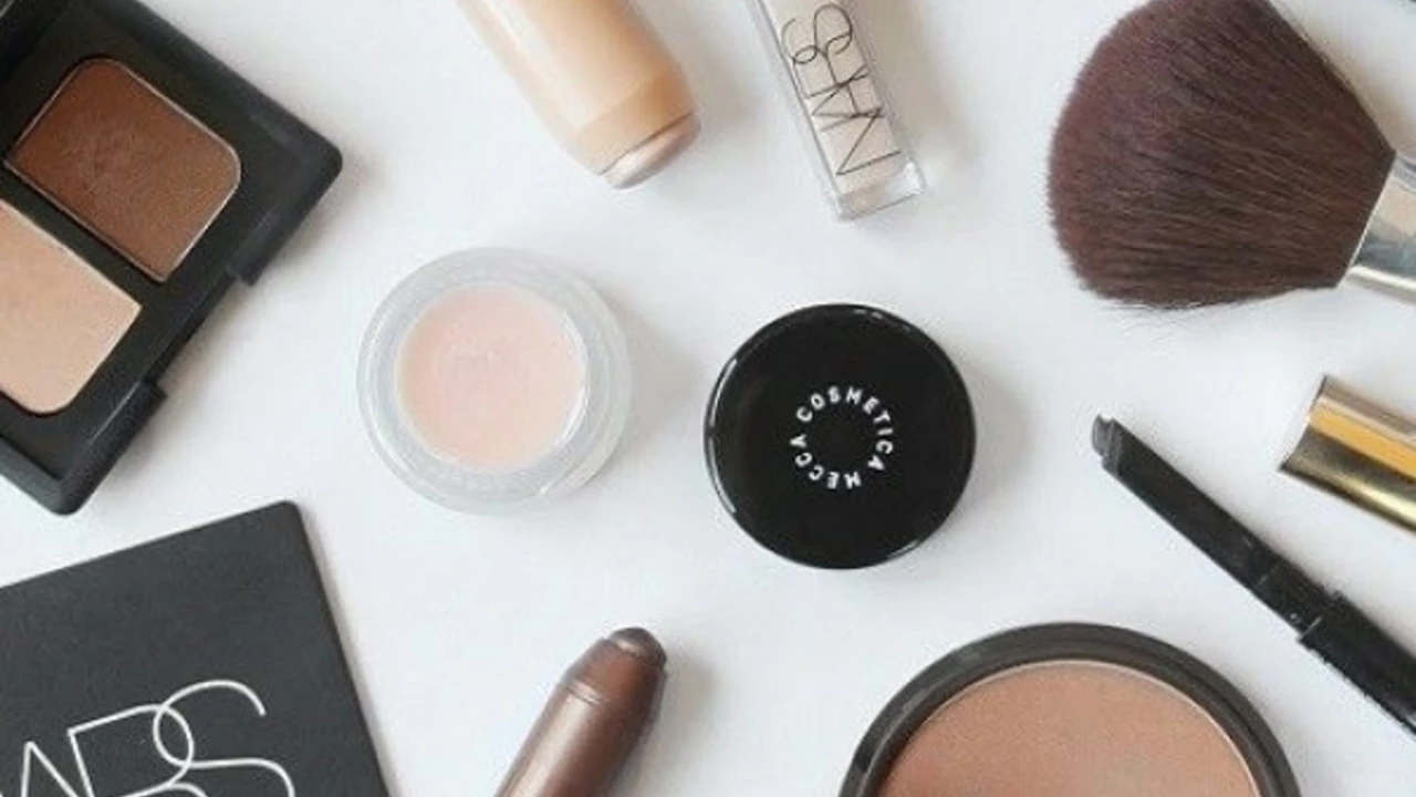 What's the best foundation makeup product that's low cost?